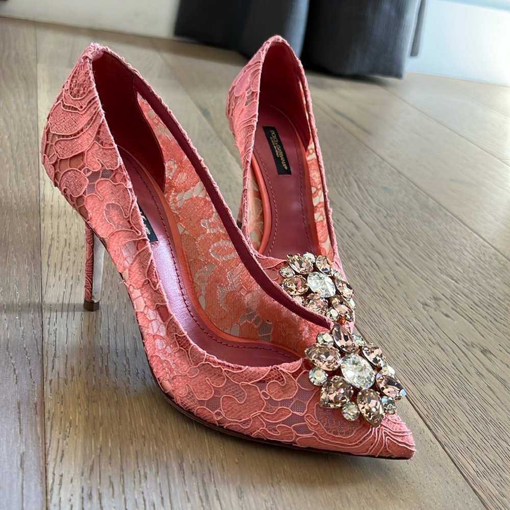 Dolce & Gabbana coral (peonia) pump size 37